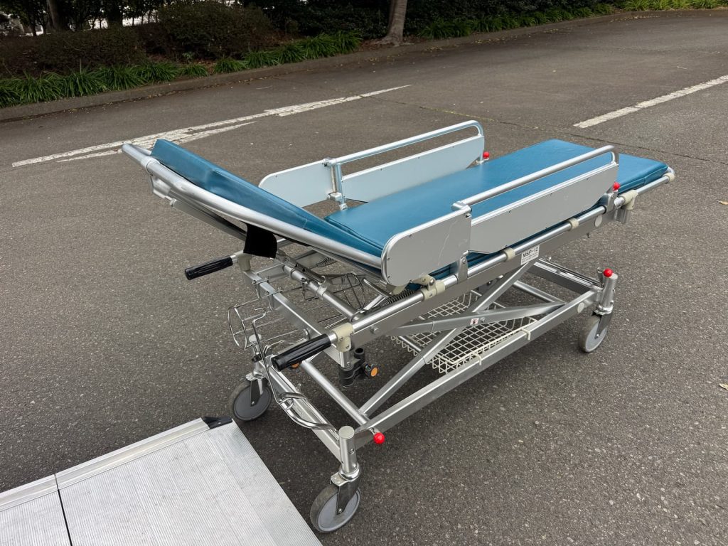 酸素ボンベを常備した民間救急Trip☆Care.