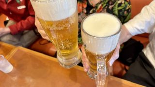 世田谷区玉川にある中国料理四川飯店で二人で飲む生ビール