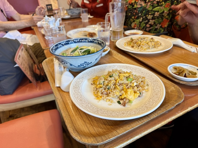 世田谷区玉川にある中国料理四川飯店のラーメンチャーハンセット
